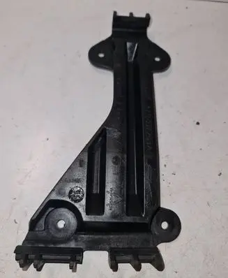 Audi A6 S6 C4 4A Front bumper mounting bracket 4A0807283A