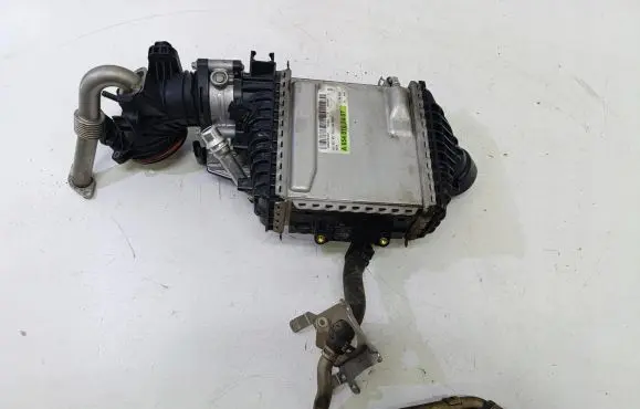 Mercedes-Benz C W205 Intercooler radiator A6540107407