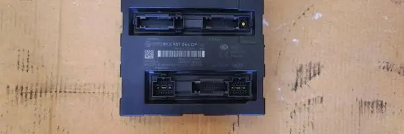 Audi A5 8T 8F Comfort/convenience module 8K0907064DP