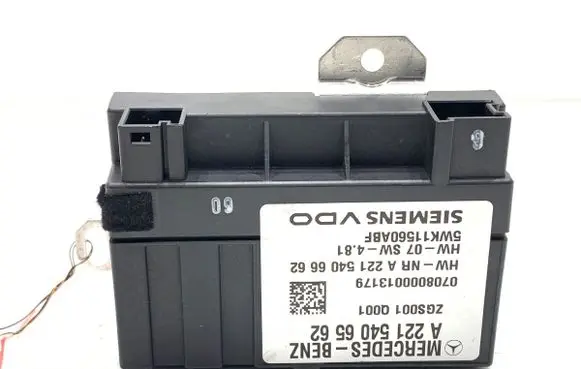 Mercedes-Benz C W204 Other control units/modules A2215406562