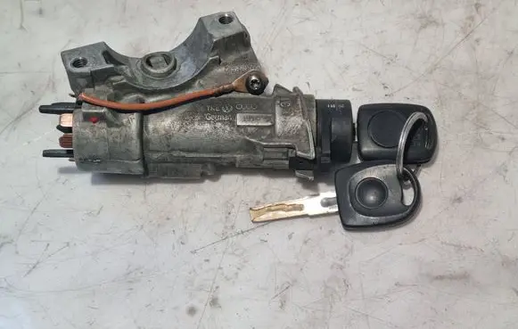 Skoda Fabia Mk1 (6Y) Ignition lock 4B0905851C