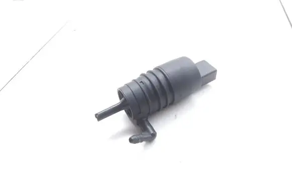 BMW 5 E39 Windscreen/windshield washer pump