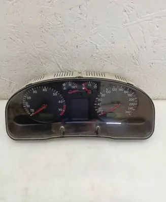Volkswagen PASSAT B5 Speedometer (instrument cluster) 3B0919861B