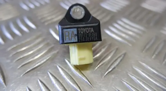 Toyota Highlander XU70 Airbag deployment crash/impact sensor 891730E060