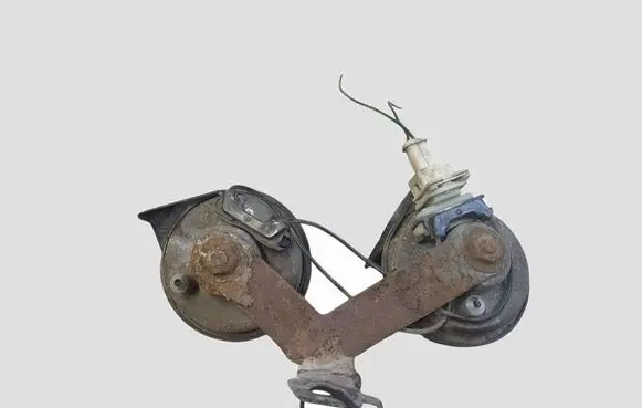 Citroen C4 I Horn signal 001157