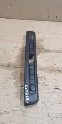 Peugeot Expert Other switches/knobs/shifts 9811141877