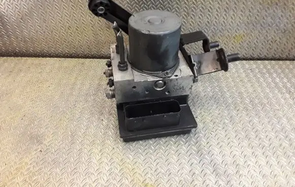 BMW 5 E60 E61 ABS Pump 6758743 6766300