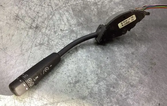 Mercedes-Benz C W203 Cruise control stalk 2035451124 LS203221