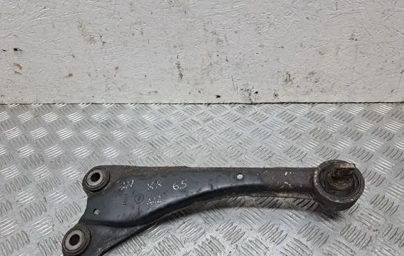 Rear control arm