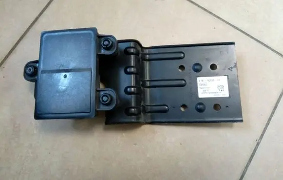 Ford Mondeo MK V Distronic sensor radar LB5T9G768AB NE62779