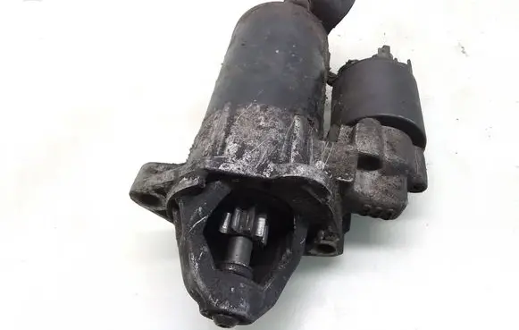 Audi A4 S4 B5 8D Starter motor