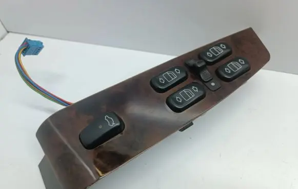 Mercedes-Benz S W220 Electric window control switch 2208201010