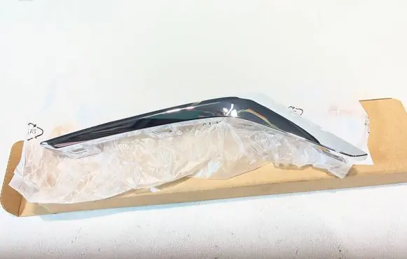BMW 3 G20 G21 Front bumper lower grill 7471523