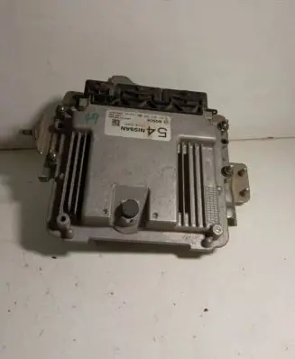 Nissan Qashqai Engine control unit/module 23710HX49C 1039T06555 0281033886