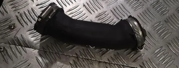 Intercooler hose/pipe