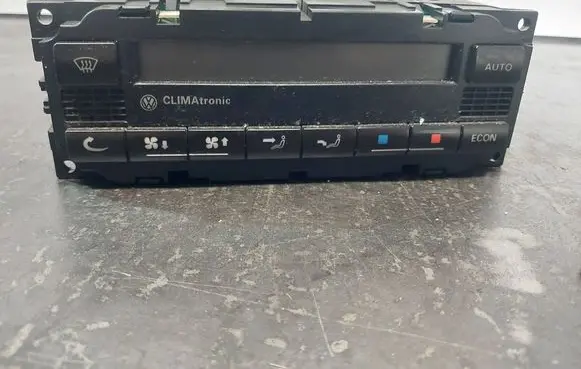 Volkswagen PASSAT B5 Climate control/heater control trim 3B1907044H