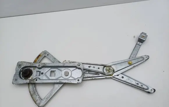 Opel Corsa B Front door manual window regulator 90388862
