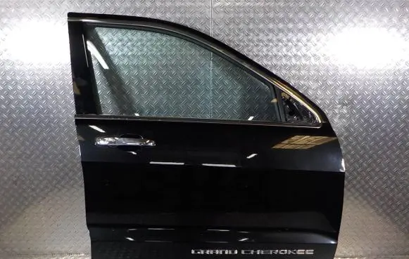Jeep Grand Cherokee Front door