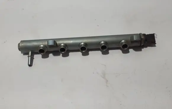 Renault Scenic III - Grand scenic III Fuel main line pipe 175216420r