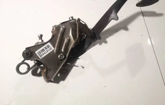 Toyota Corolla Verso AR10 Brake pedal 