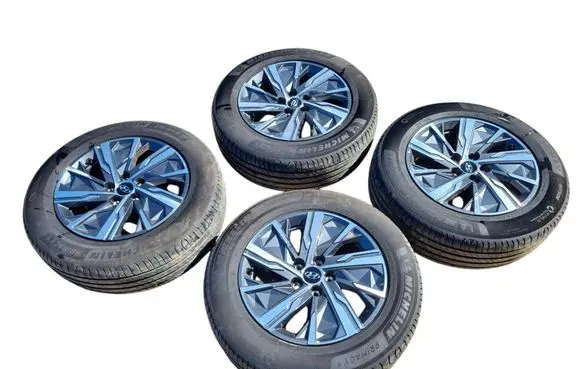 Hyundai Tucson IV NX4 R17 alloy rim 52910N7160