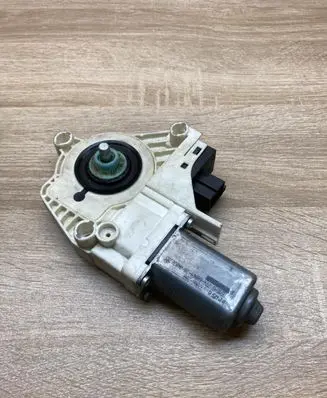 Audi A6 S6 C6 4F Rear door window regulator motor 4F0959802C