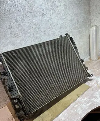 Mercedes-Benz E W211 Coolant radiator A2115003102
