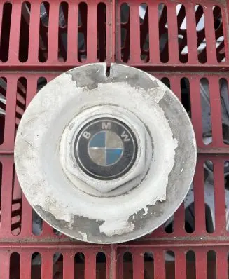 BMW 7 E32 Original wheel cap