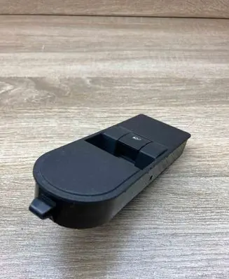 Opel Astra H Electric window control switch 13228709