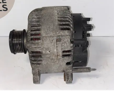 Volkswagen PASSAT B6 Generator/alternator 021903026