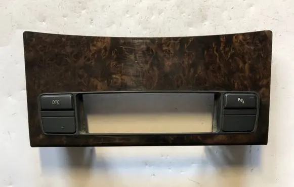 BMW 5 E60 E61 Glove box central console 915905102 915907602 915604101