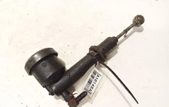 Iveco Daily 30.8 - 9 Clutch master cylinder 