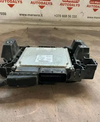 Mercedes-Benz Sprinter W906 Engine control unit/module A6519000700 37432184 A6519010600