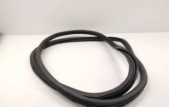 Audi A5 Front door rubber seal 8B3831721