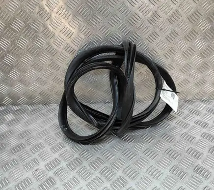 Mazda CX-5 II Rubber seal rear door KB7W68913C