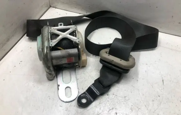 Chrysler 300 - 300C Front seatbelt 2026236