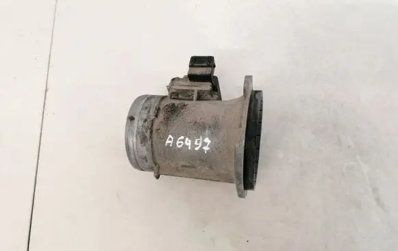 Audi A4 S4 B5 8D Mass air flow meter 037906461b afh60-10a