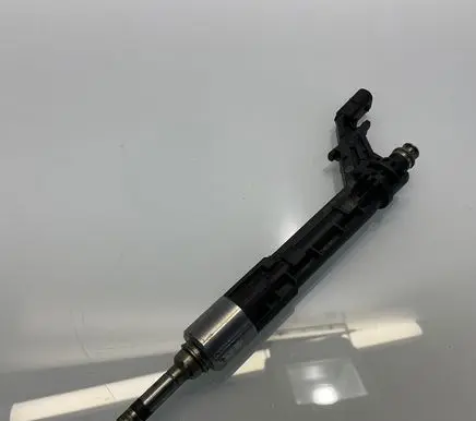 Porsche Macan (95B) Fuel injector 06M906036K 06M906A01
