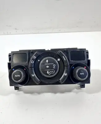 Peugeot 3008 I Climate control unit 