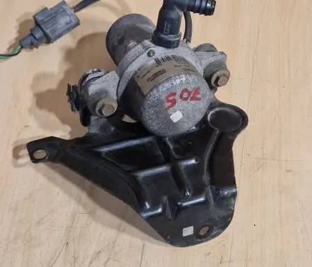 Volvo V70 Vacuum pump 30645454