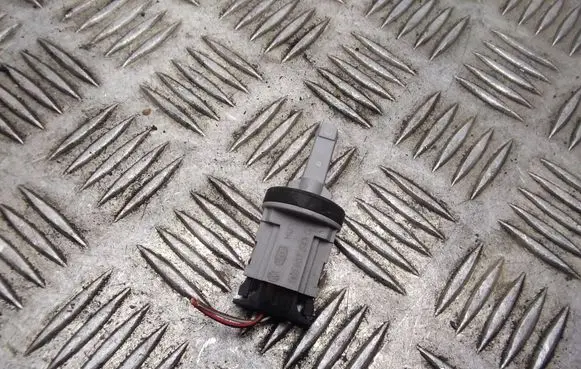 Interior temperature sensor