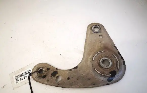 Renault Laguna II Engine mounting bracket 