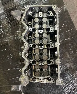 Nissan Primera Engine head 