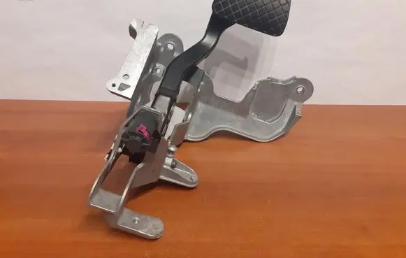 Audi Q7 4M Brake pedal 7892 4G1723117