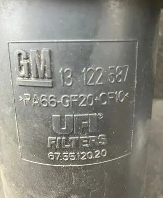 Opel Vectra C Fuel filter housing 