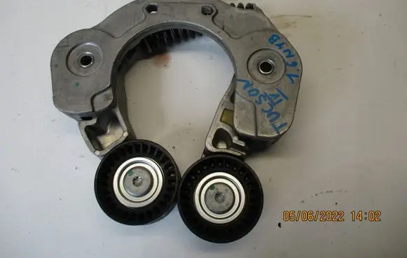 Hyundai H-1, Starex, Satellite Generator/alternator belt tensioner 252812MHA1