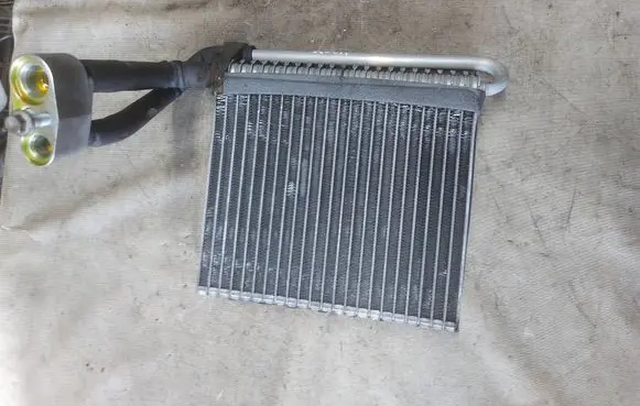 Air conditioning (A/C) radiator (interior)
