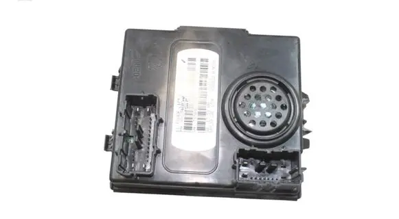 Jeep Cherokee Tailgate/trunk control unit/module 68234603AA