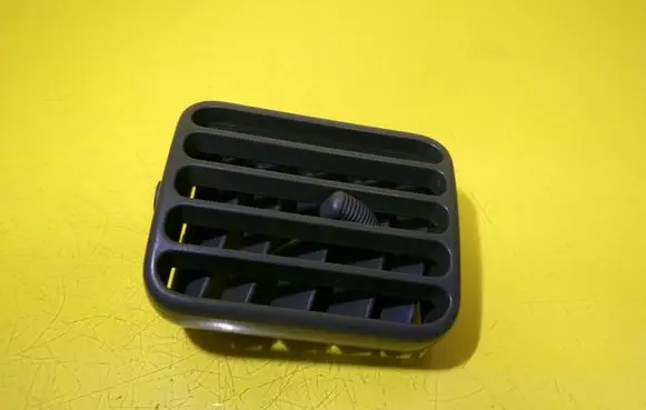 Suzuki Jimny Dashboard side air vent grill/cover trim 73631-81AO