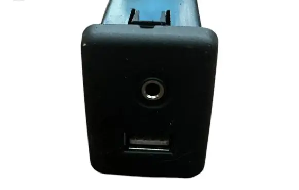 USB socket connector